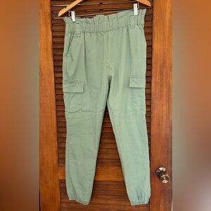 REFUGE Paperbag Cargo Y2K Army Green Joggers Size M